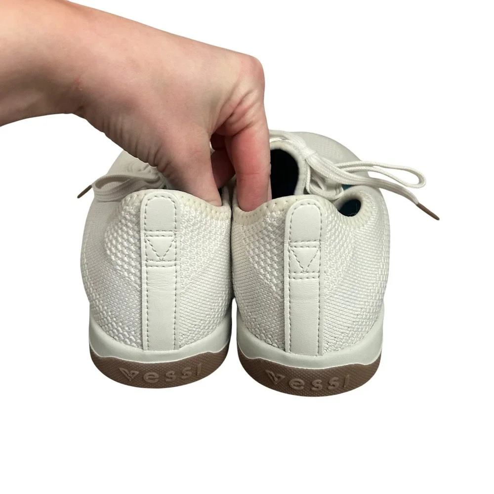 Vessi Weekend Sneaker White Gum Sole Waterproof Knit Shoes Womens 9